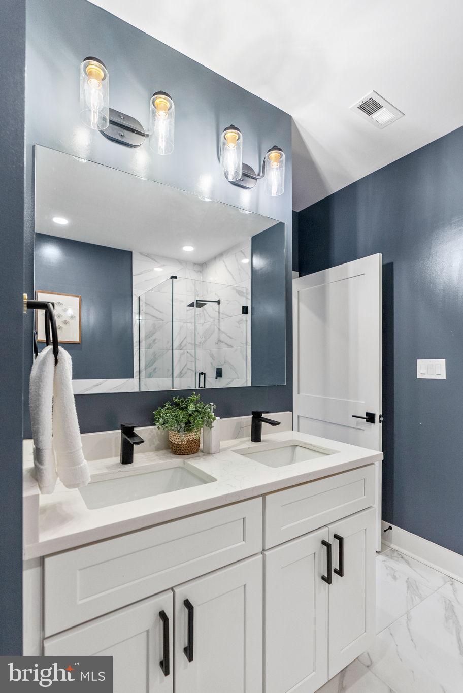 2019 M STREET NE 4