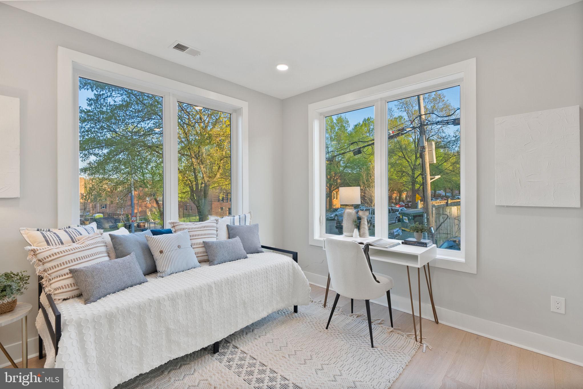 2019 M STREET NE 4