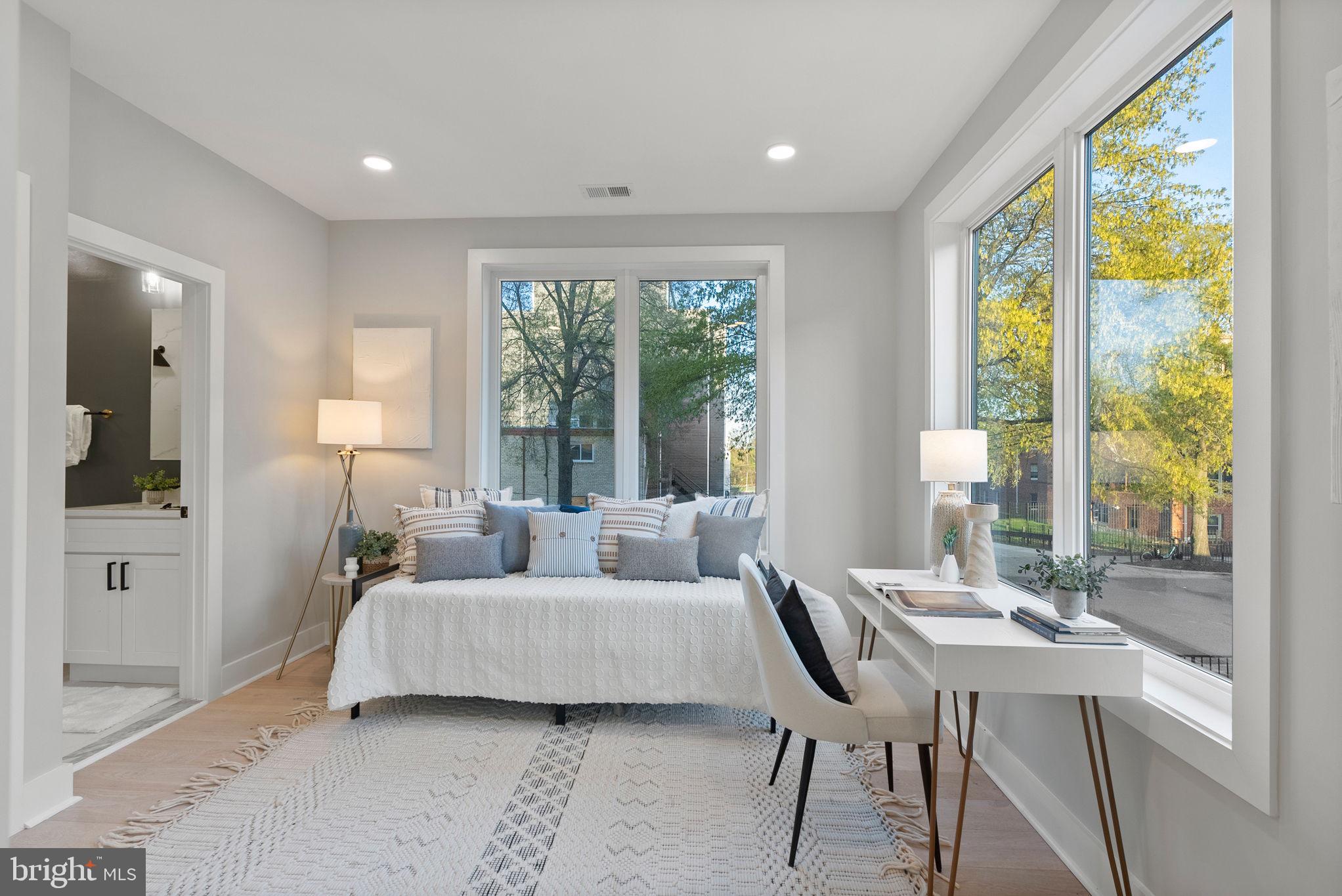 2019 M STREET NE 4