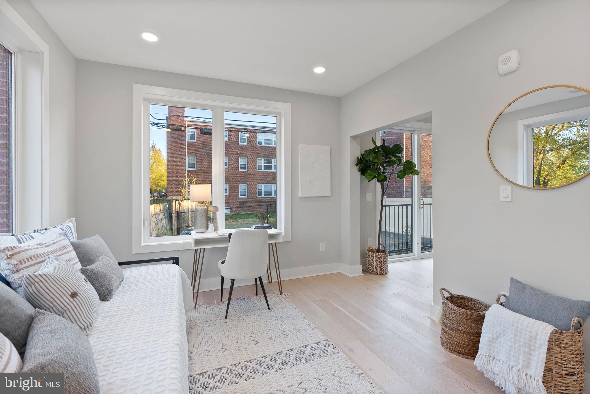 2019 M STREET NE 4