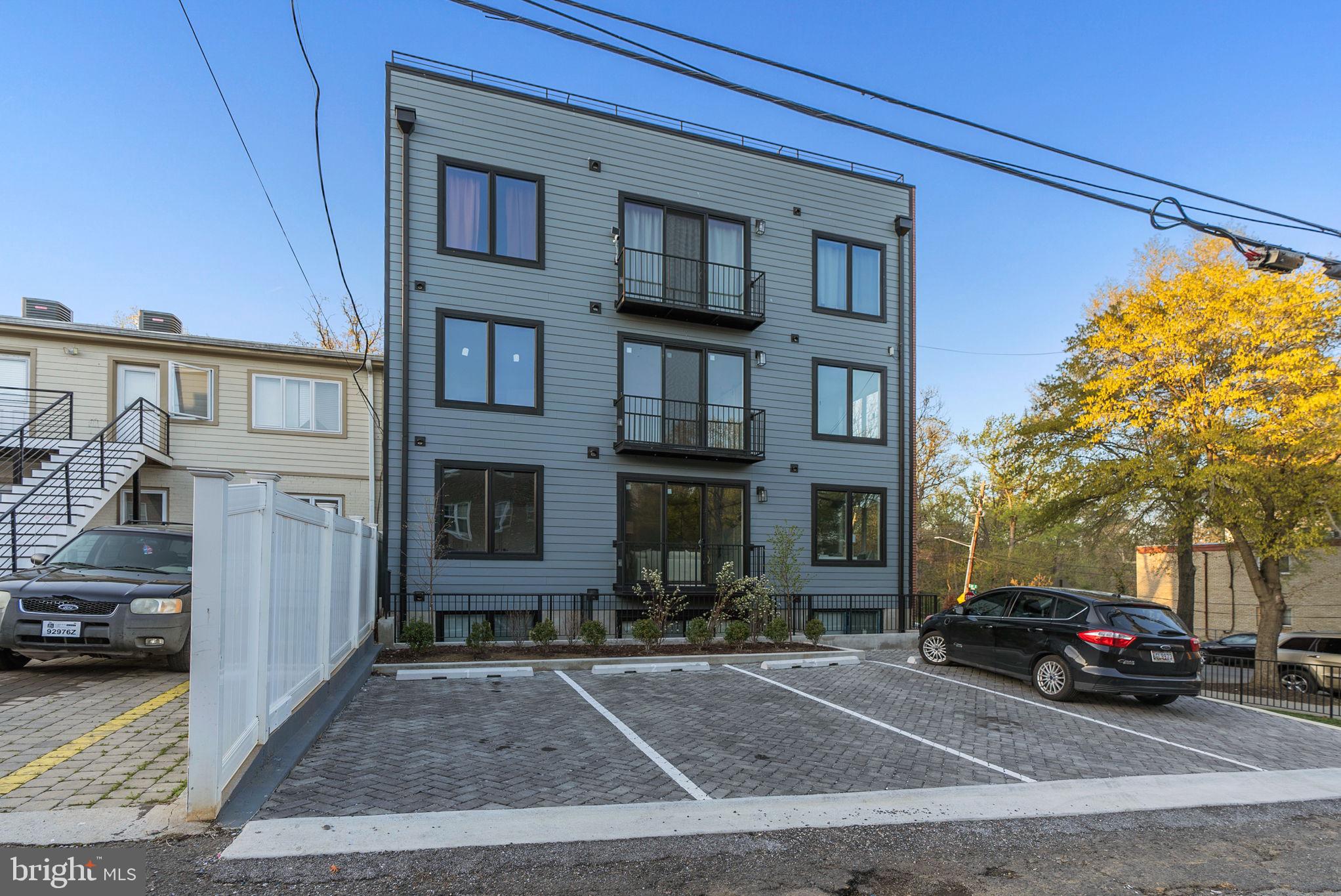 2019 M STREET NE 4