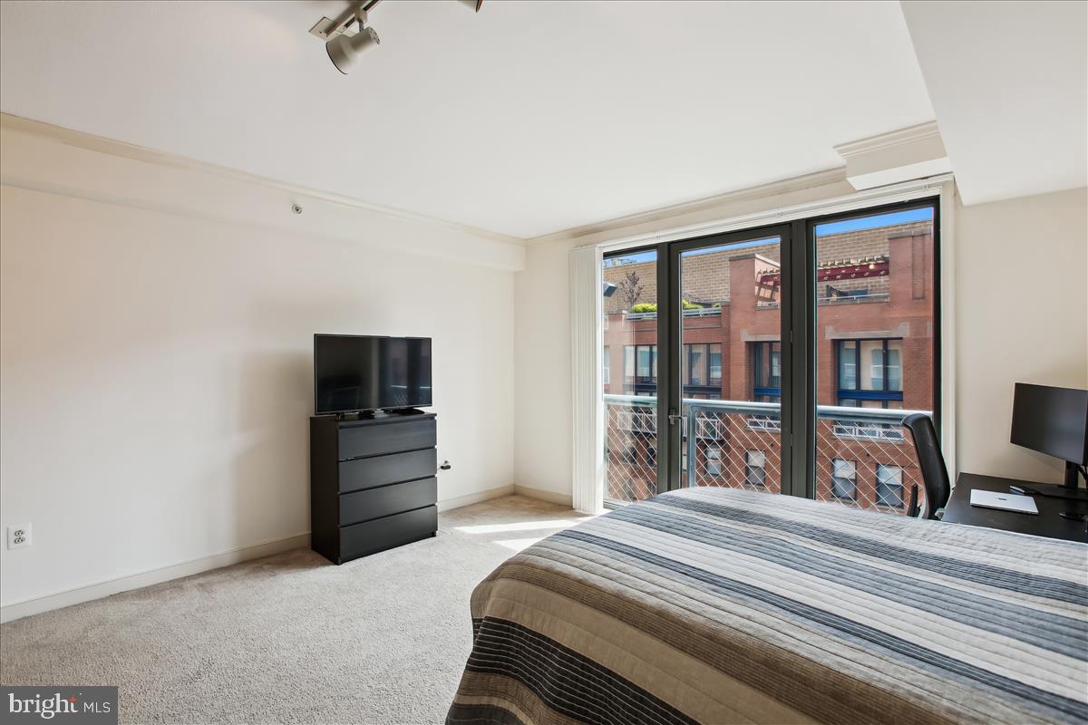 616 E STREET NW 1208