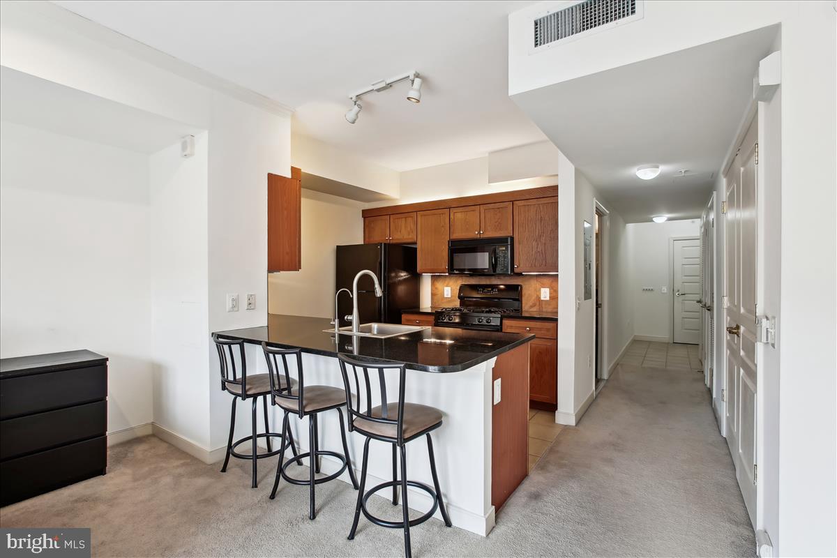616 E STREET NW 1208