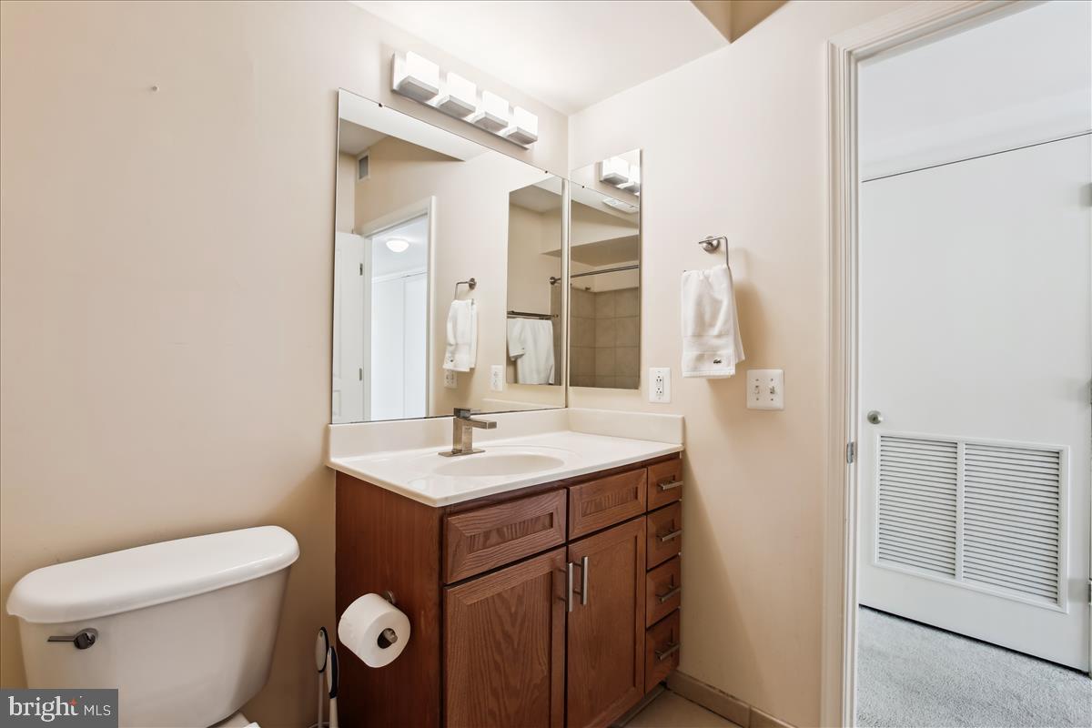 616 E STREET NW 1208