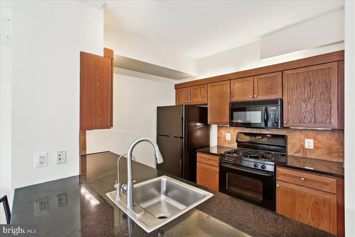 616 E STREET NW 1208