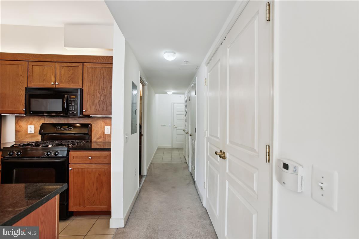 616 E STREET NW 1208