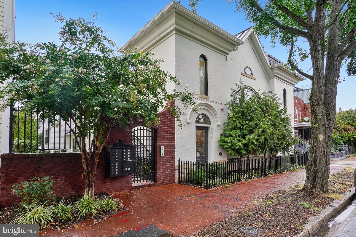 777 MORTON STREET NW A