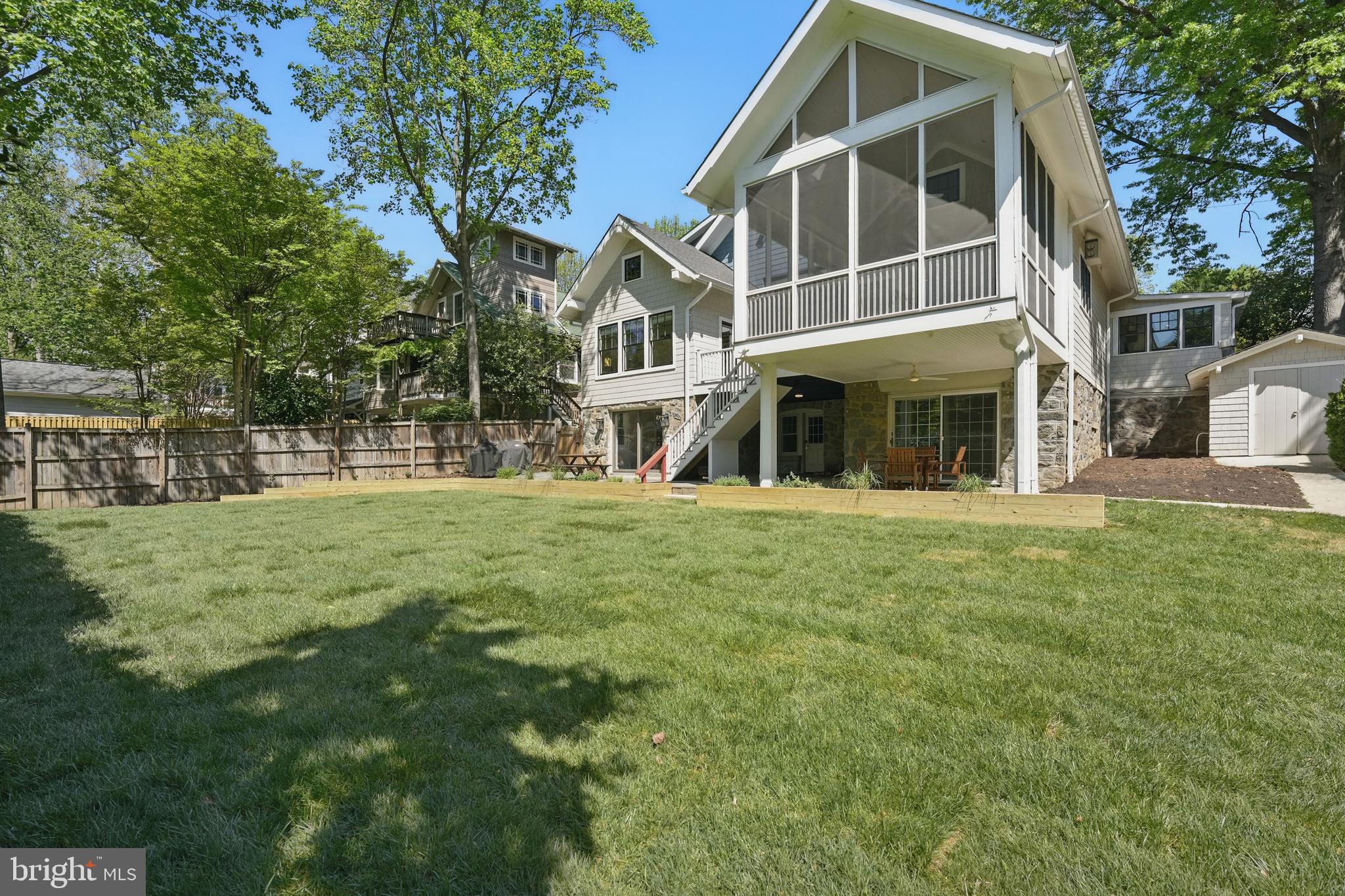 3212 OLIVER STREET NW