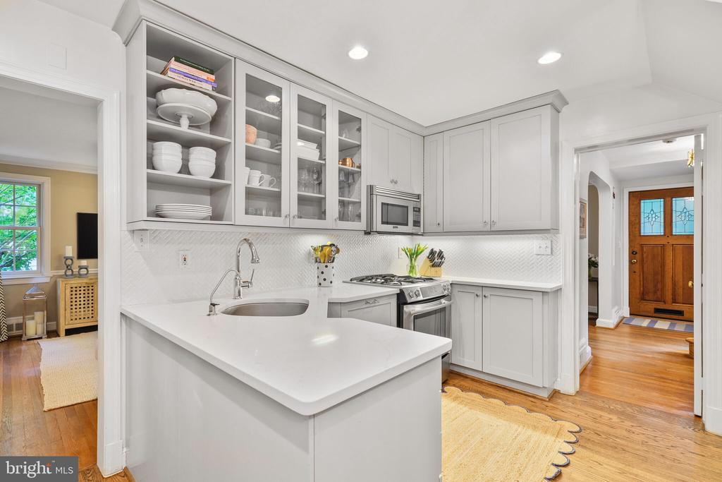 5442 BROAD BRANCH ROAD NW