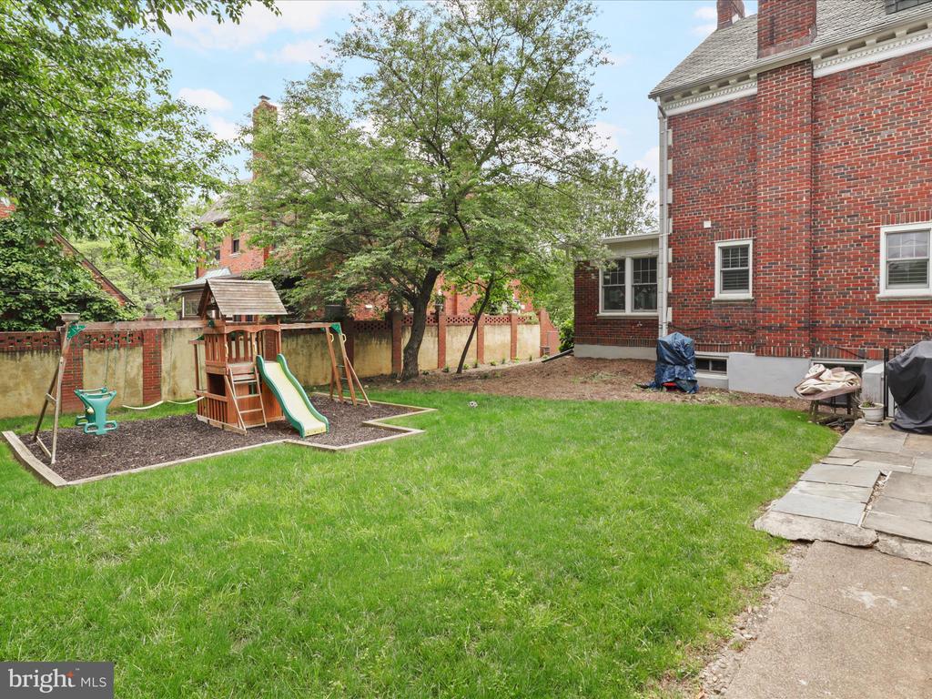 4807 17TH STREET NW