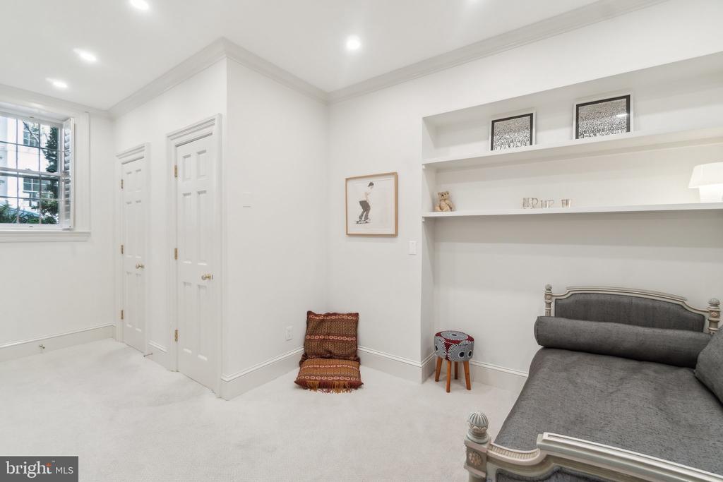 1250 31ST STREET NW