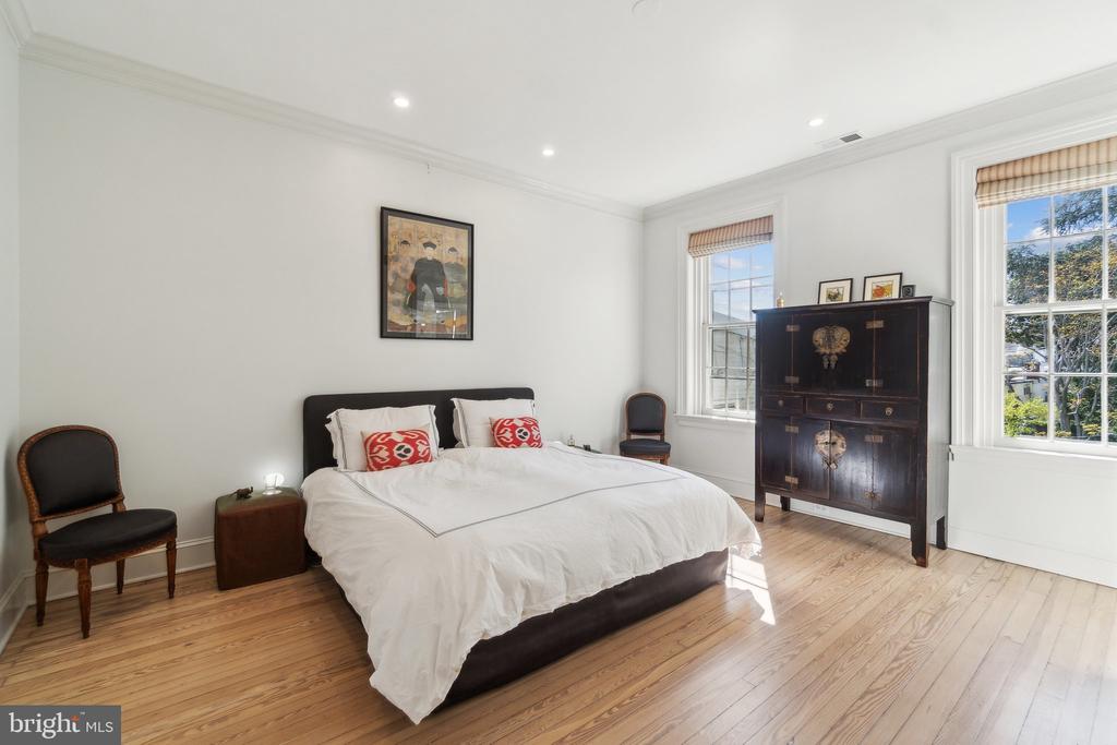 1250 31ST STREET NW