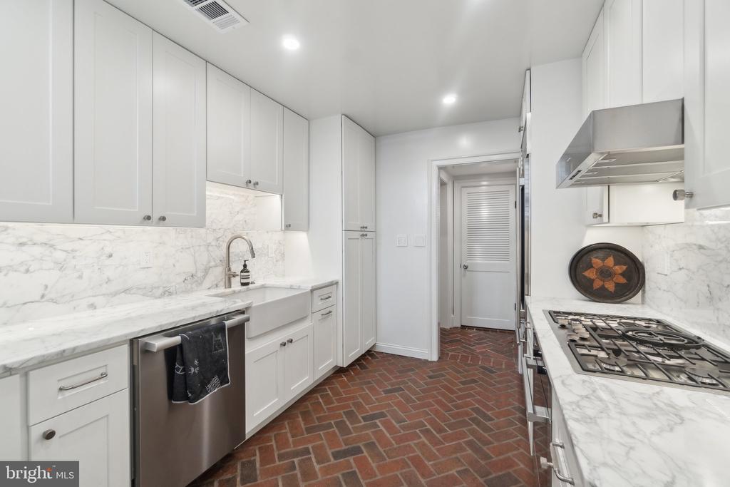 1250 31ST STREET NW