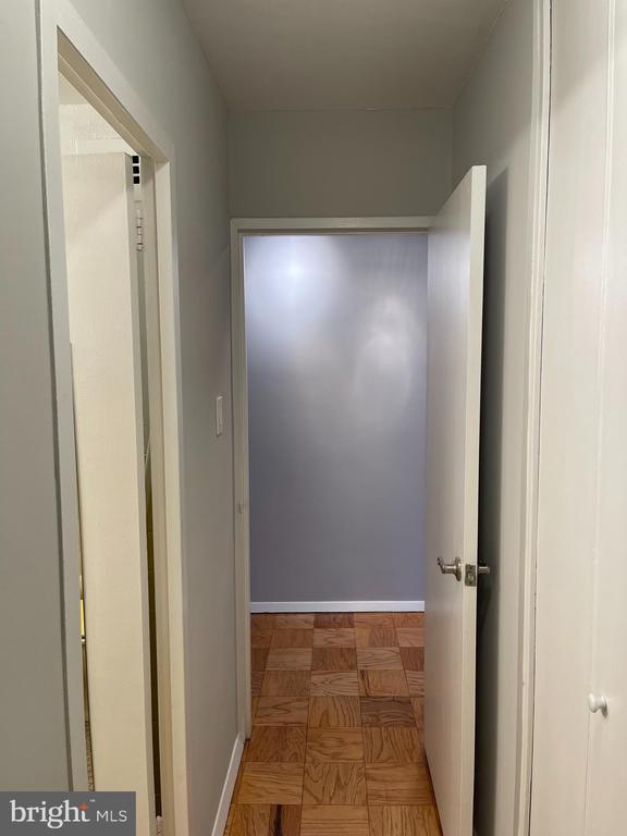 1435 4TH STREET SW B702