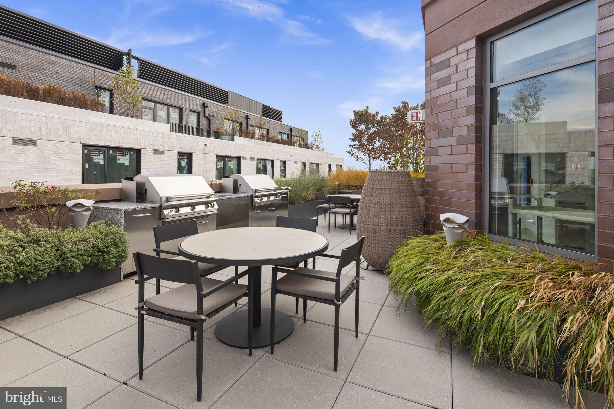 810 O STREET NW 305