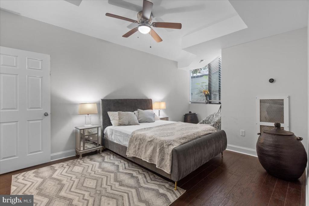 955 26TH STREET NW 106
