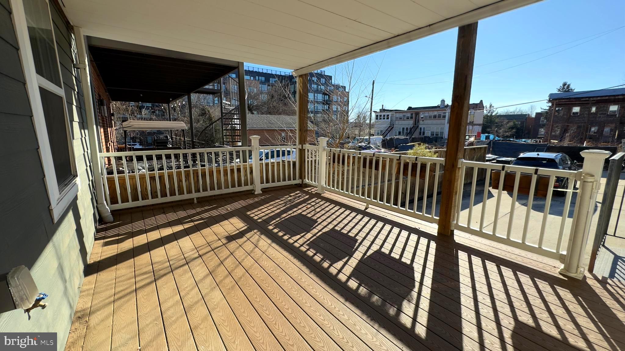 709 JACKSON STREET NE 1
