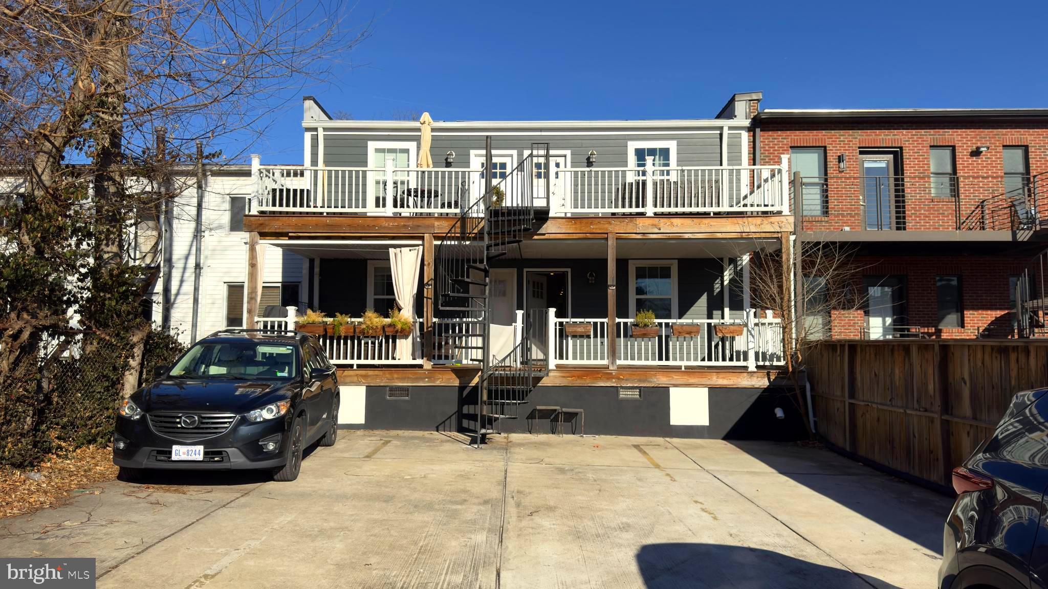 709 JACKSON STREET NE 1