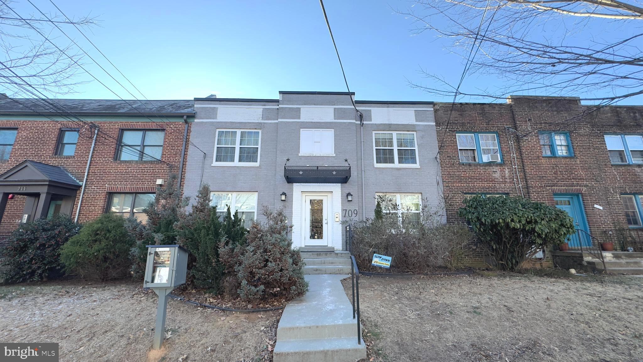 709 JACKSON STREET NE 1
