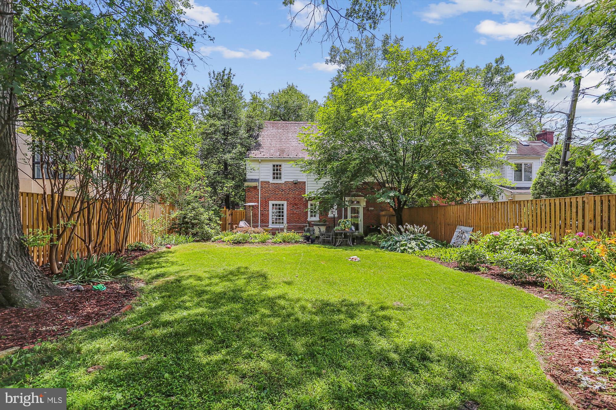 3331 QUESADA STREET NW