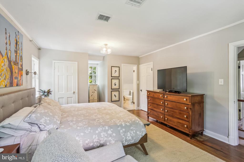 3331 QUESADA STREET NW