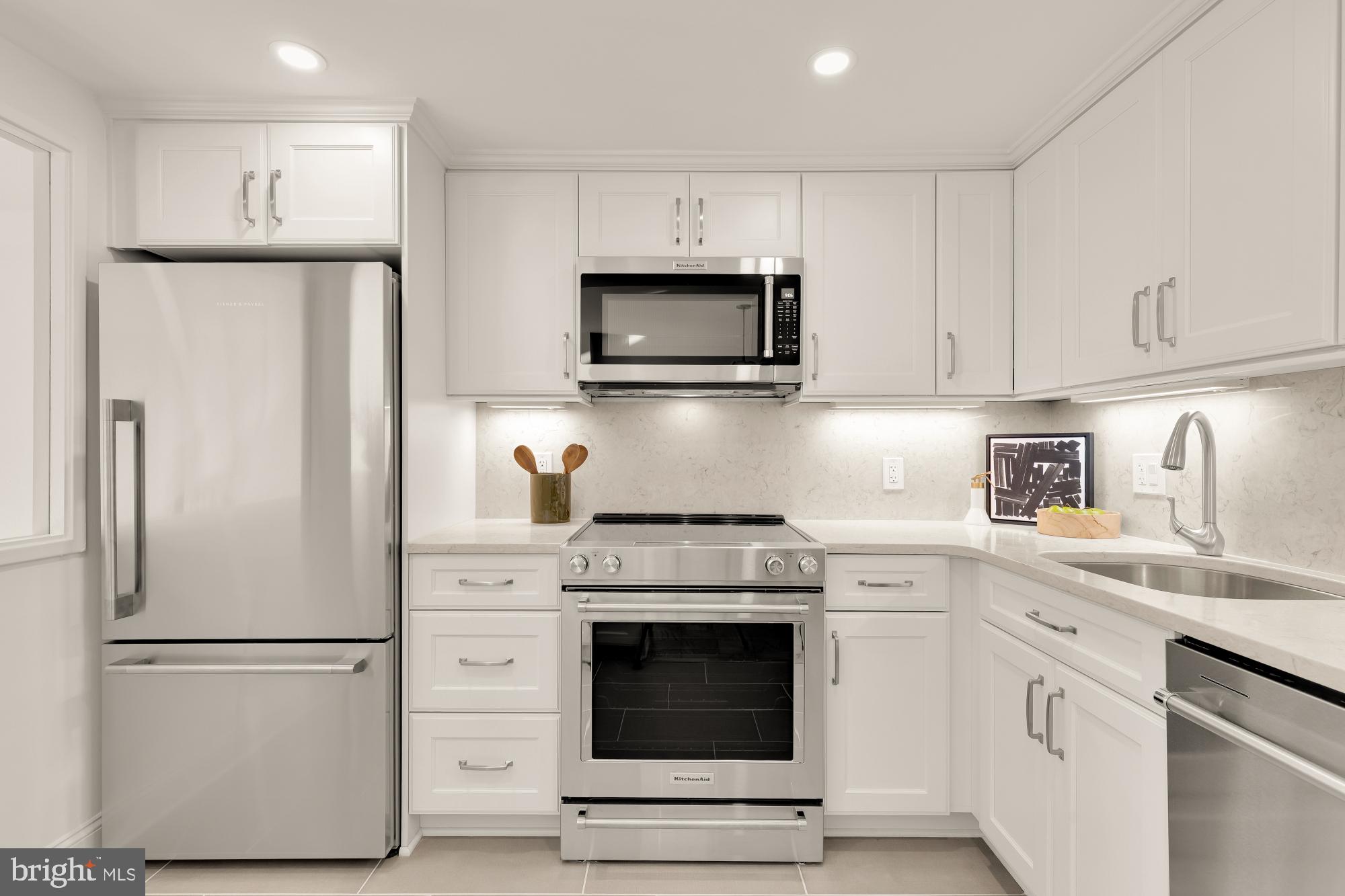 3101 NEW MEXICO AVENUE NW 228