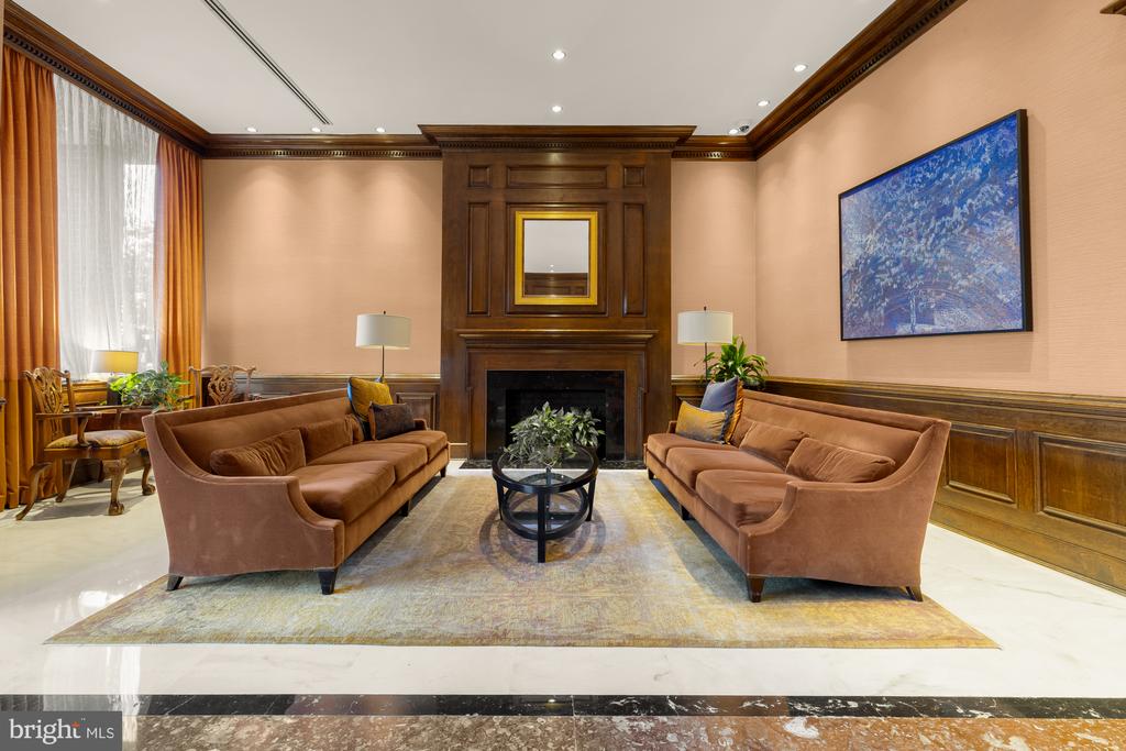 3101 NEW MEXICO AVENUE NW 228