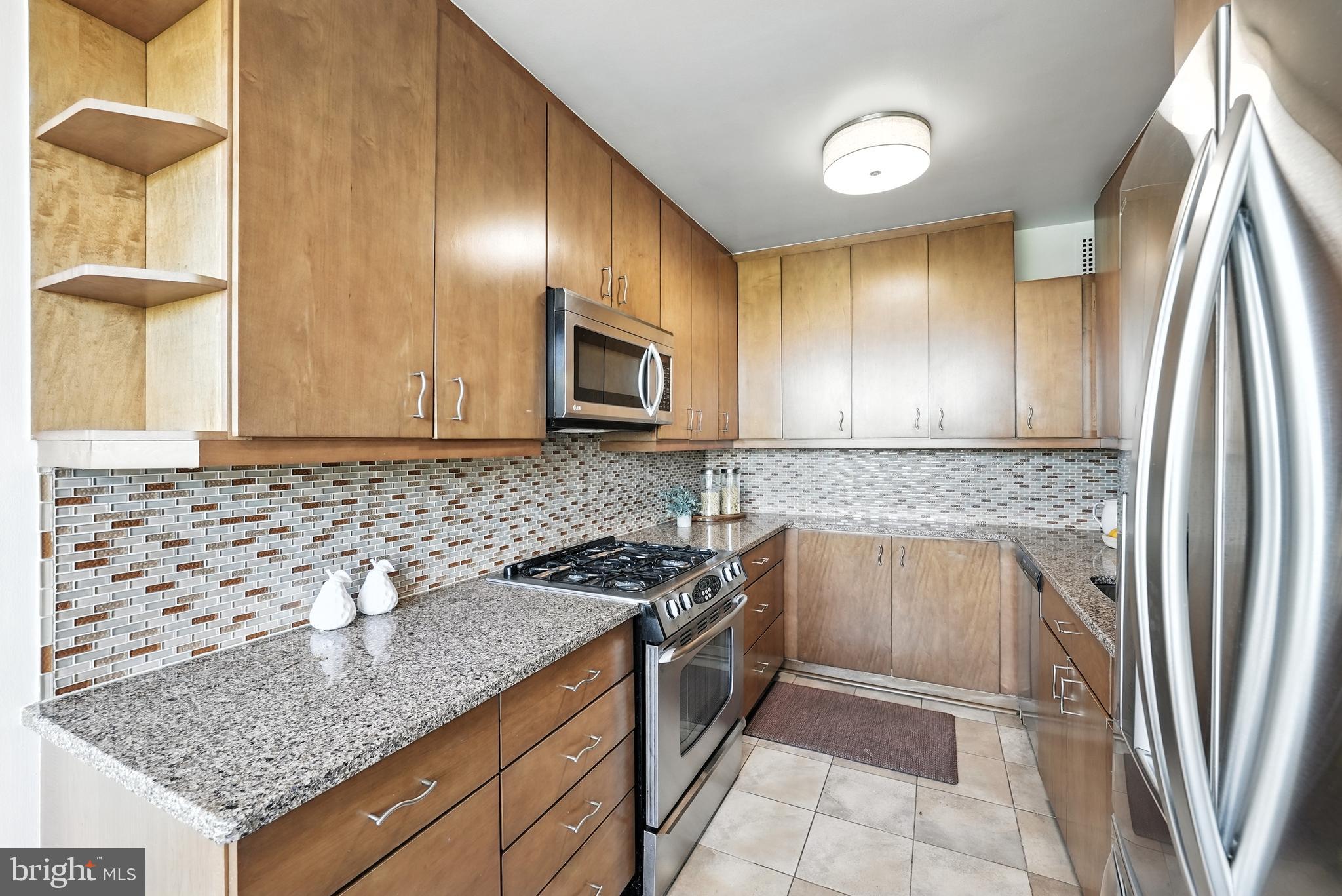 3001 VEAZEY TERRACE NW 1102