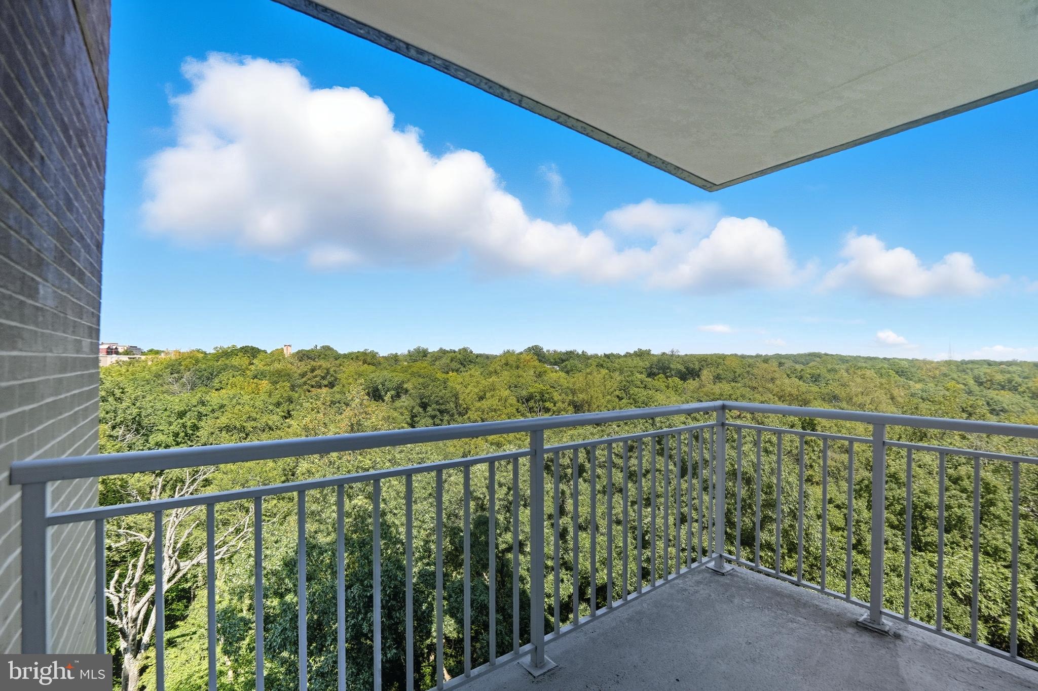 3001 VEAZEY TERRACE NW 1102