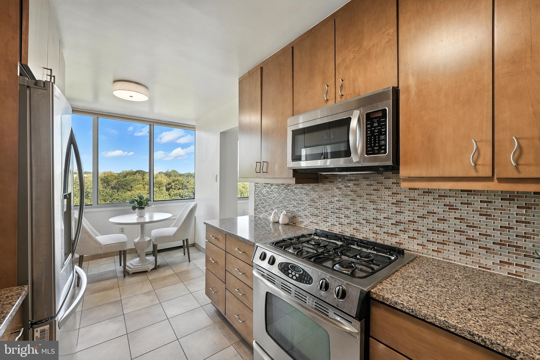 3001 VEAZEY TERRACE NW 1102