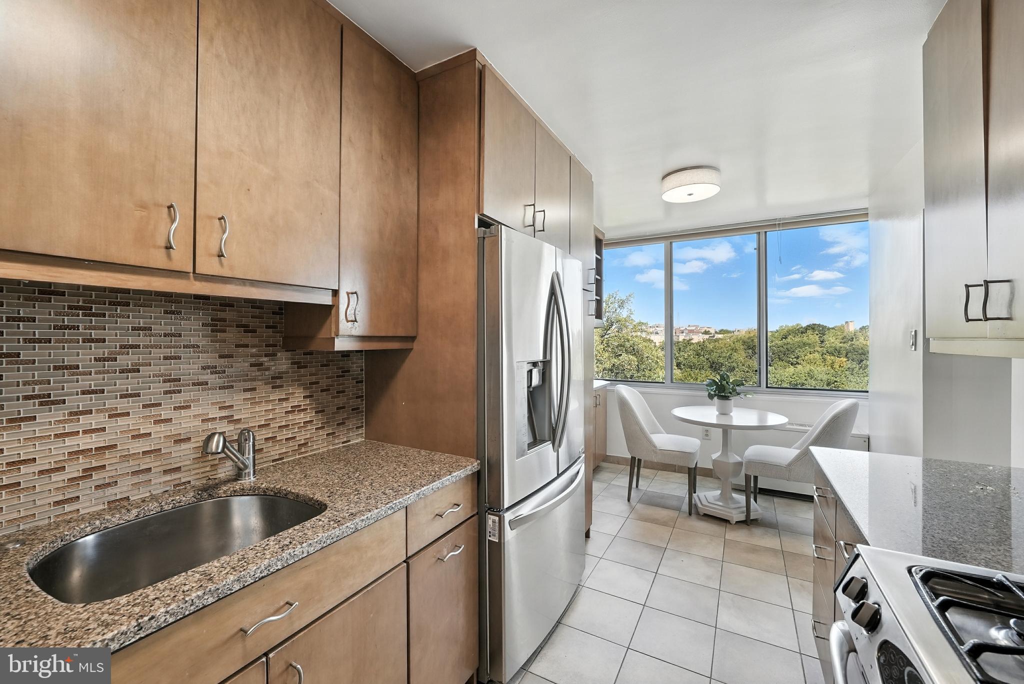 3001 VEAZEY TERRACE NW 1102