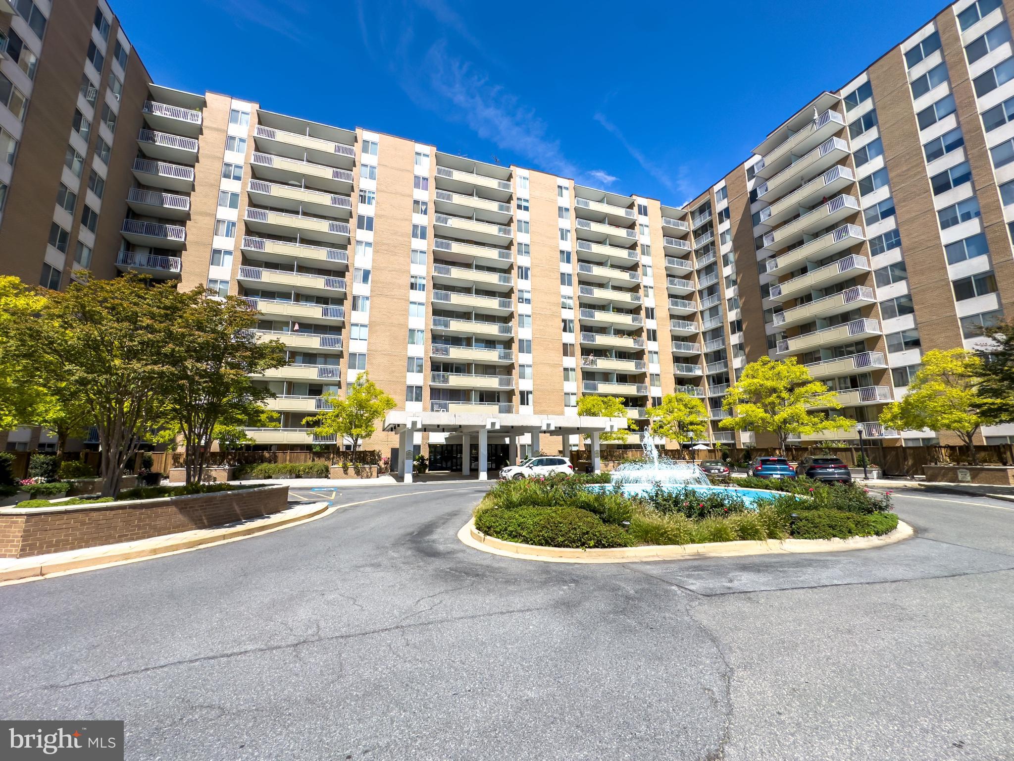 3001 VEAZEY TERRACE NW 1102