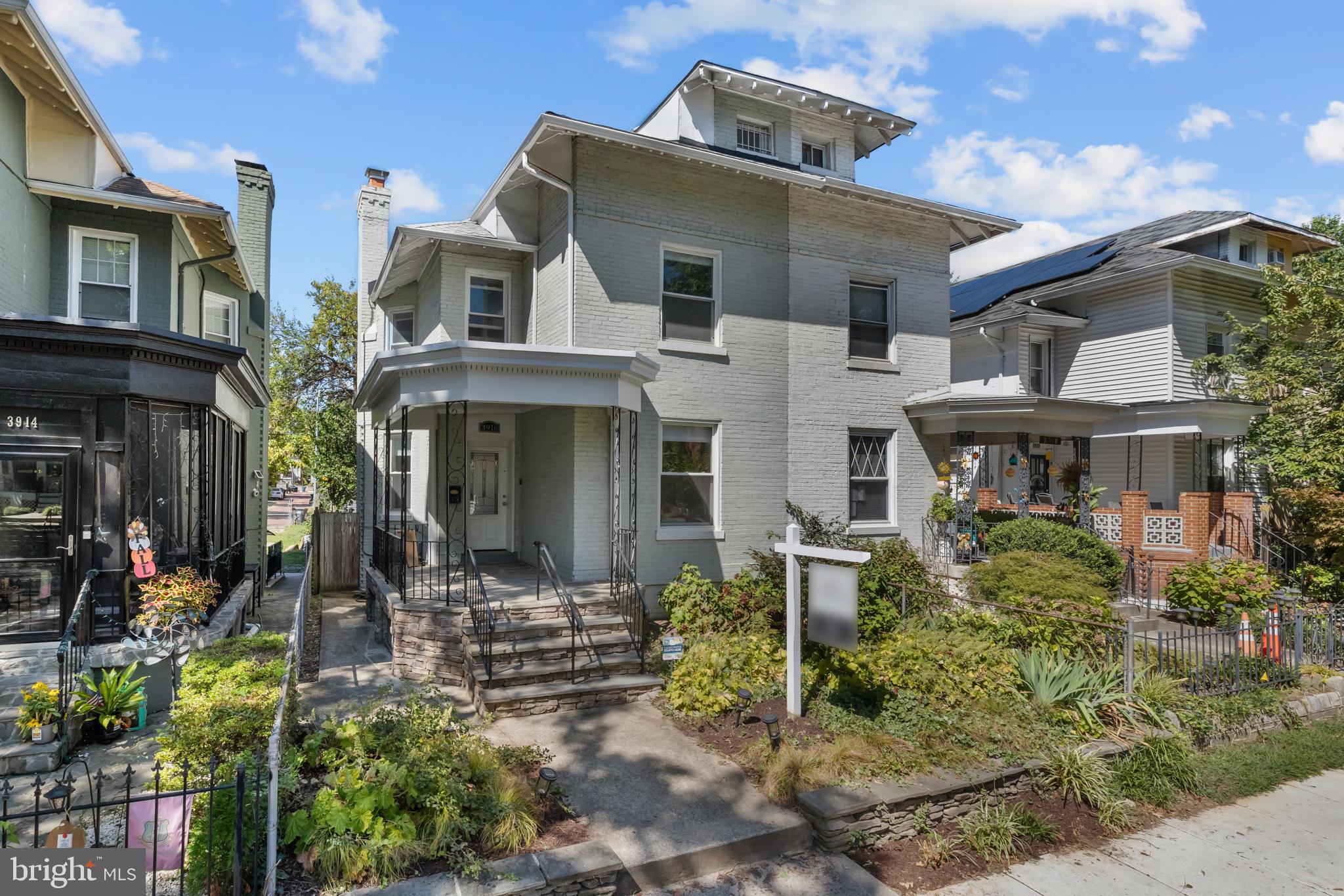 3916 5TH STREET NW