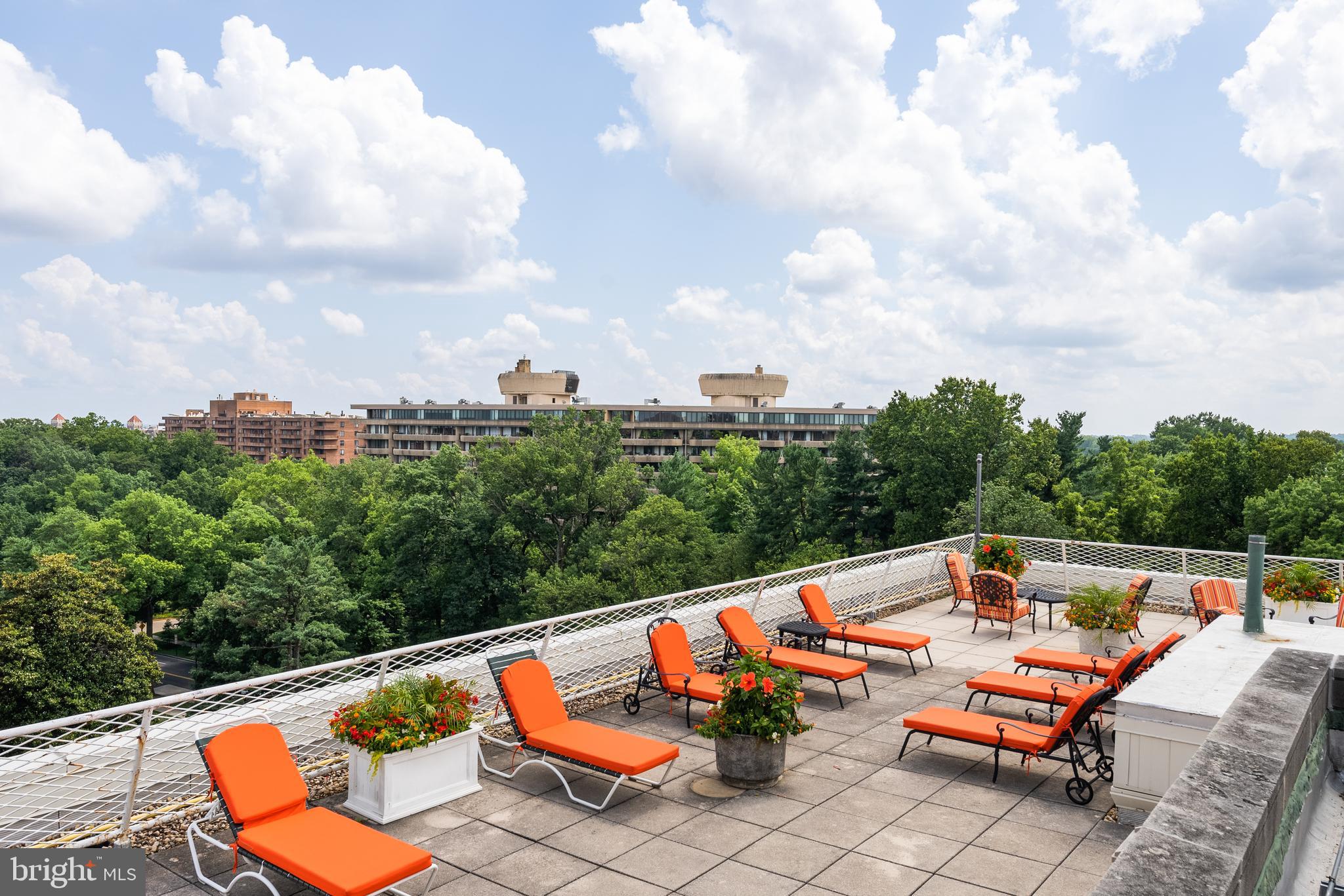 4301 MASSACHUSETTS AVENUE NW 2013
