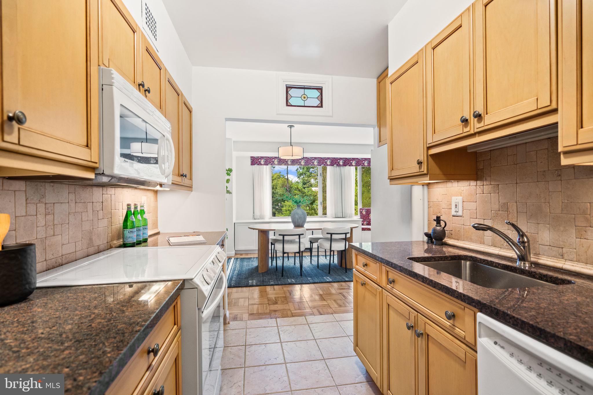 4301 MASSACHUSETTS AVENUE NW 2013