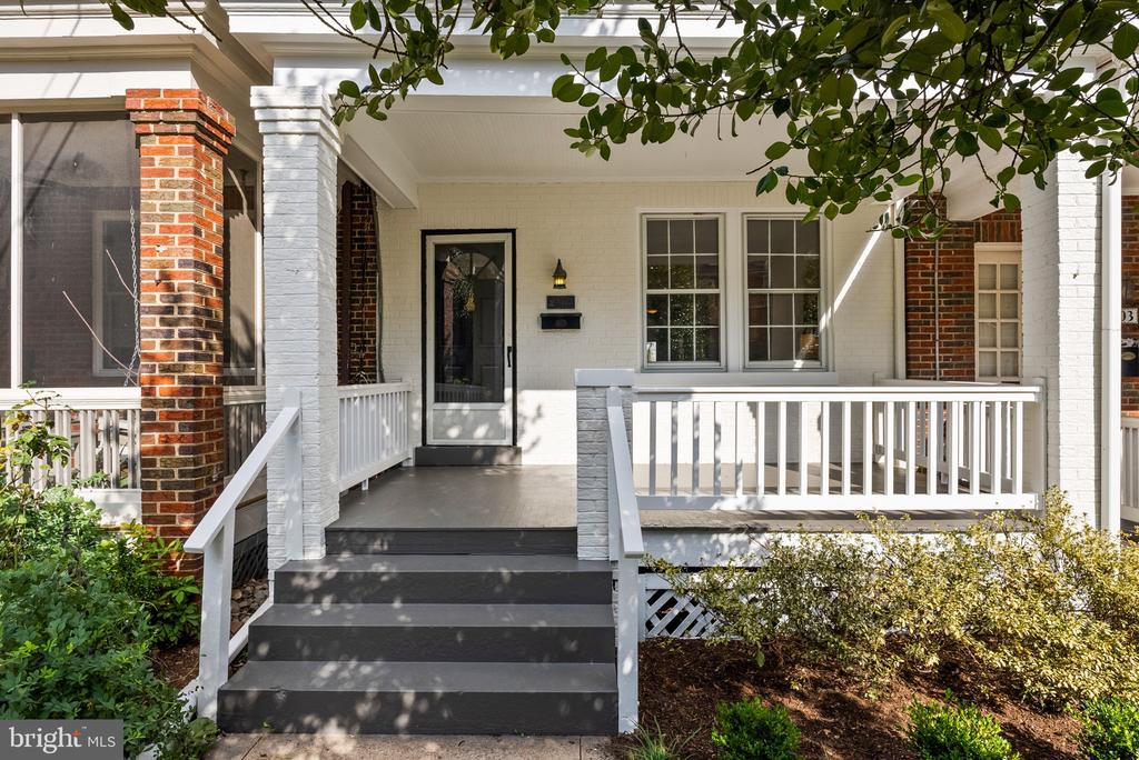2305 39TH STREET NW