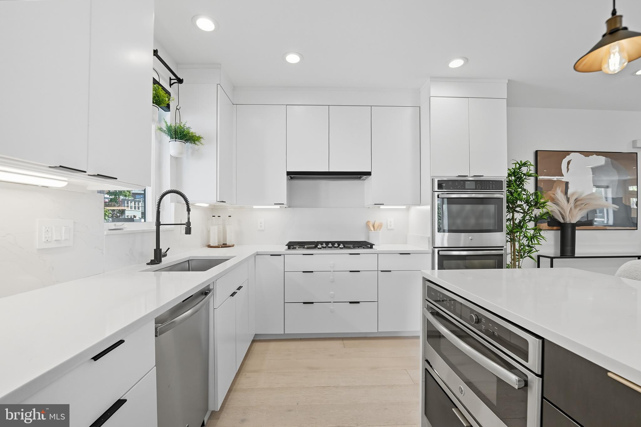 1435 PERRY PLACE NW 1