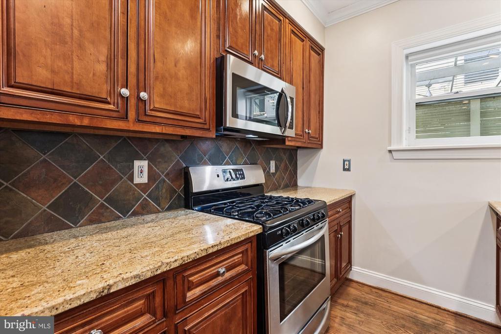 1116 C STREET NE 101