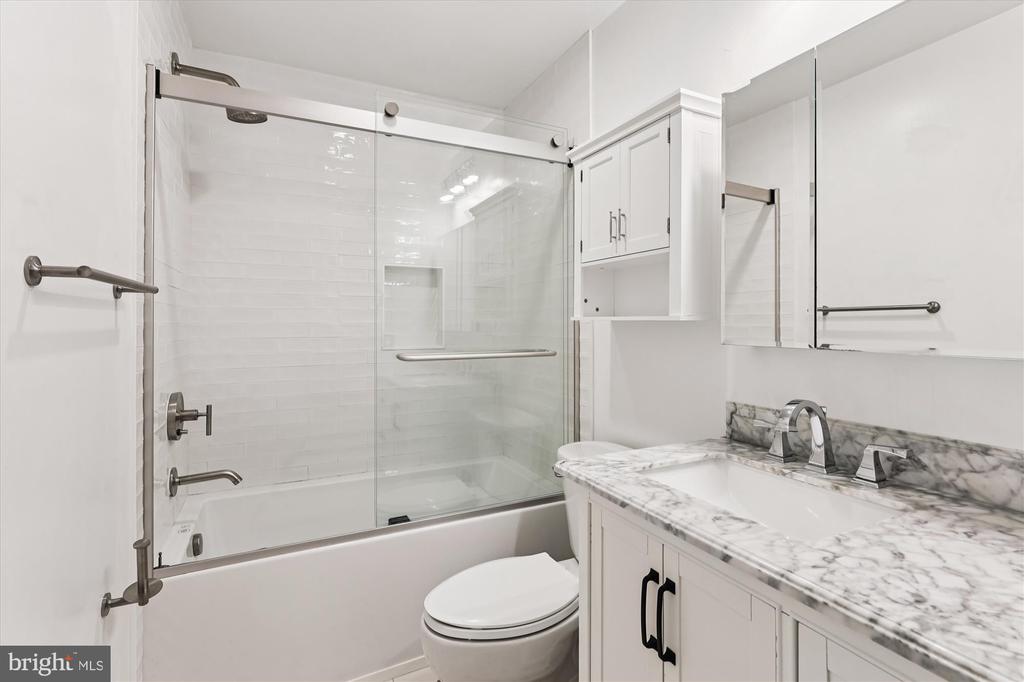 1116 C STREET NE 101