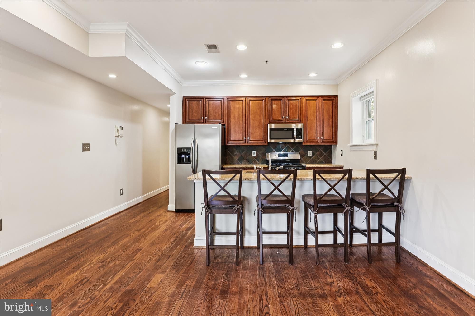 1116 C STREET NE 101