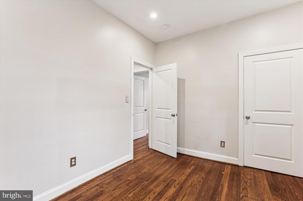 1116 C STREET NE 101