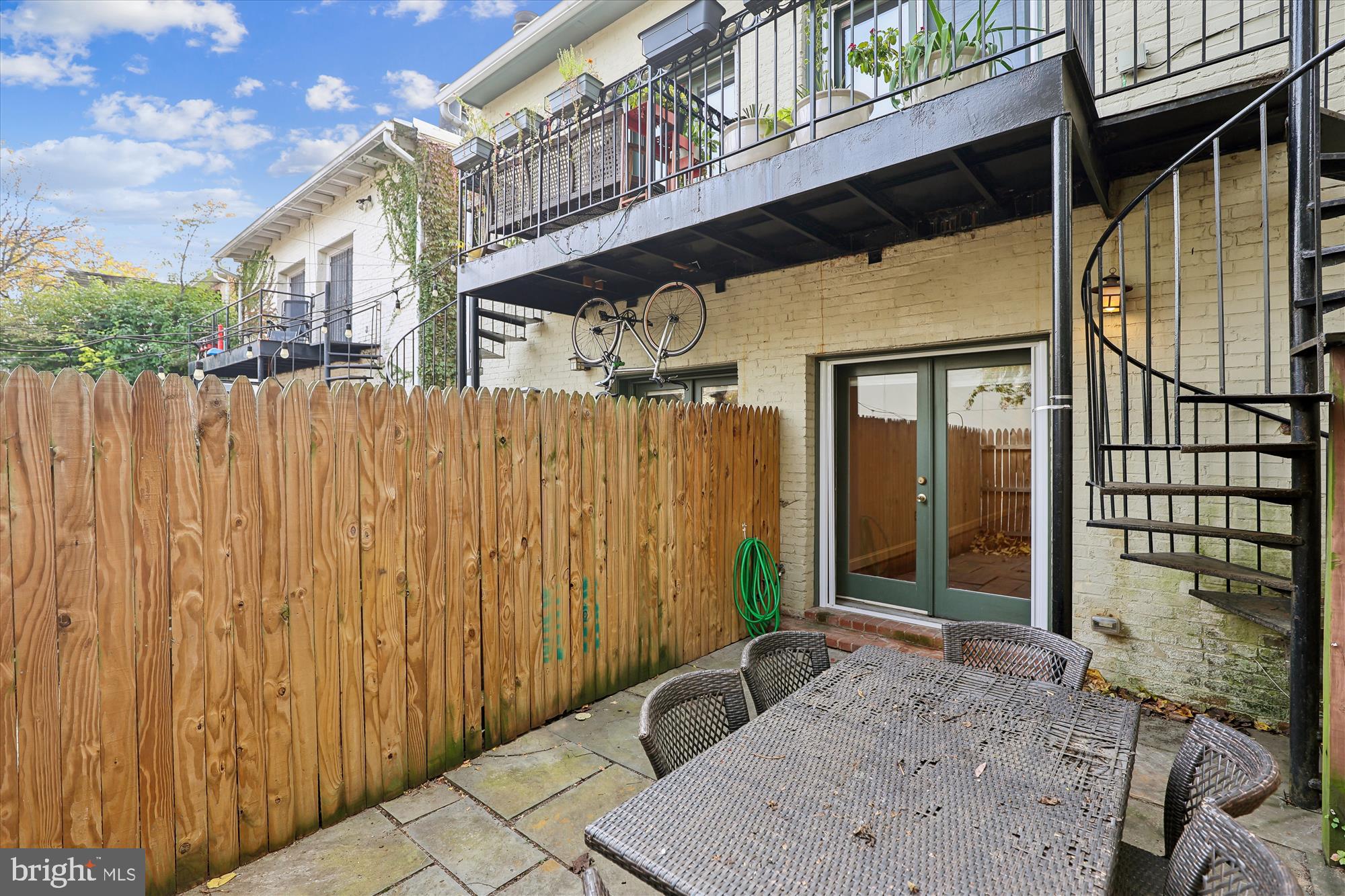 1116 C STREET NE 101