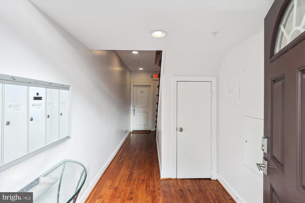 1116 C STREET NE 101