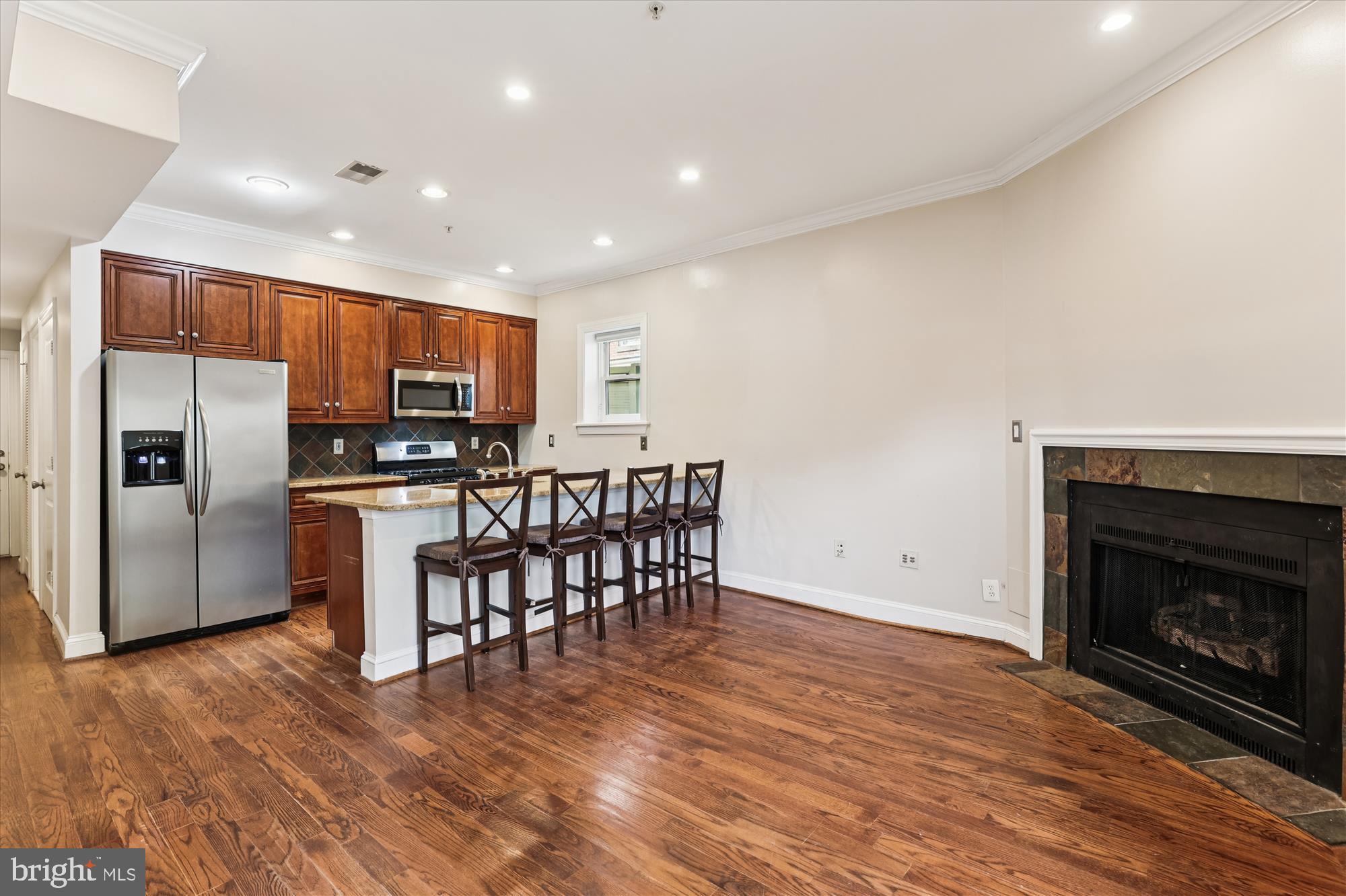 1116 C STREET NE 101