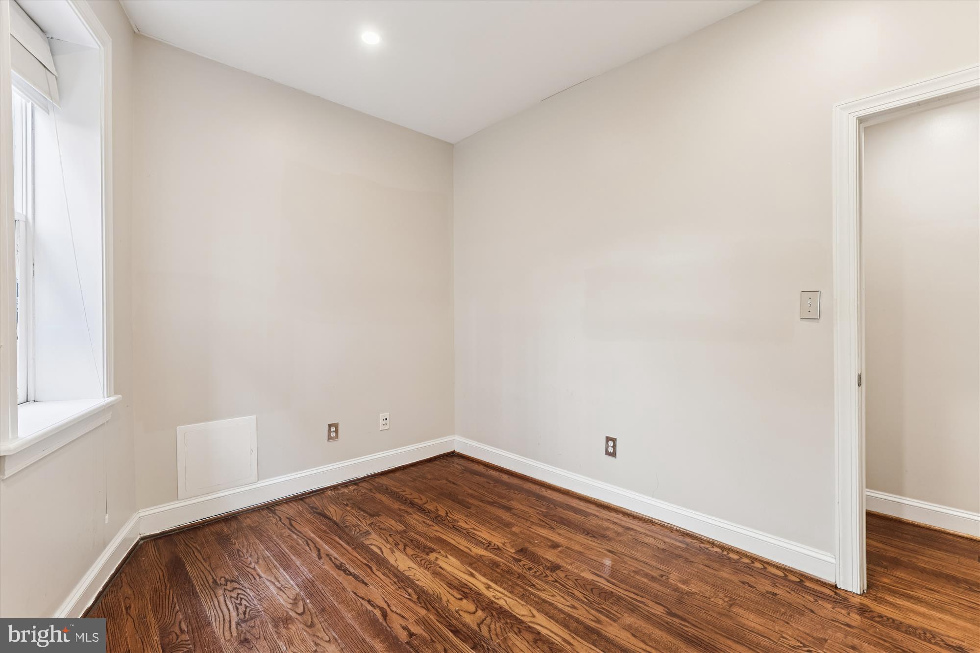 1116 C STREET NE 101