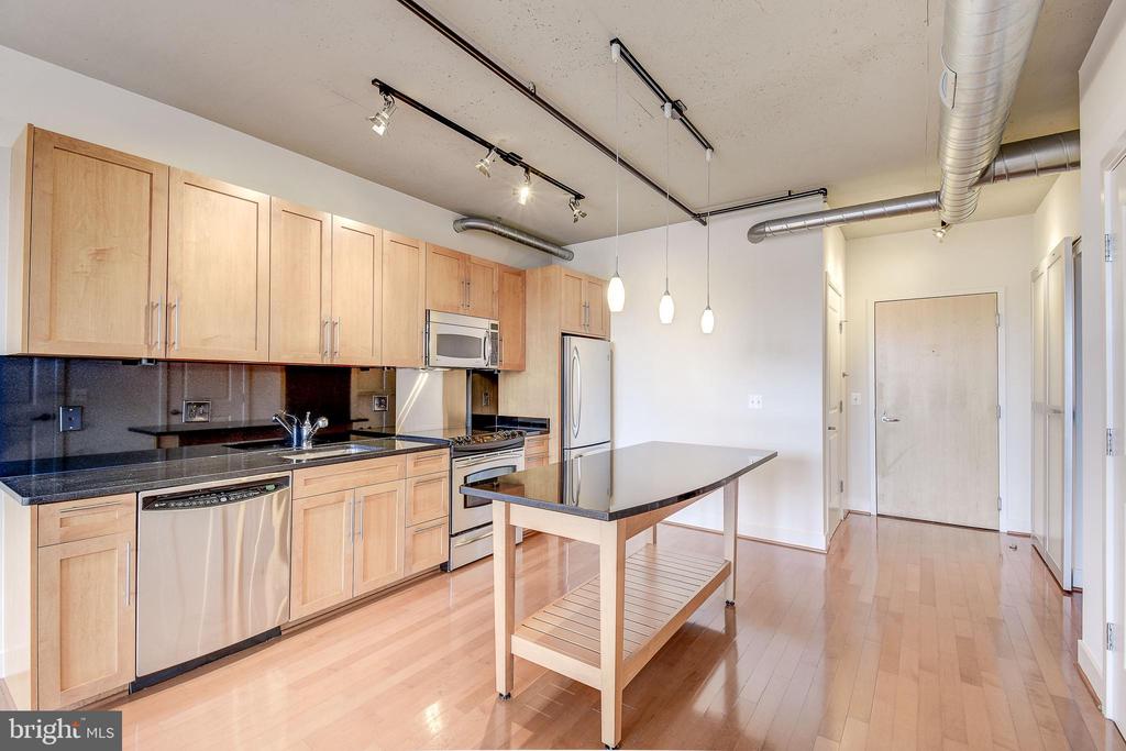 2125 14TH STREET NW 425