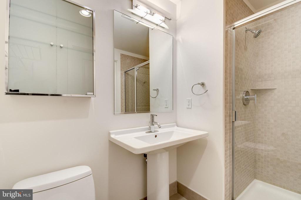 2125 14TH STREET NW 425