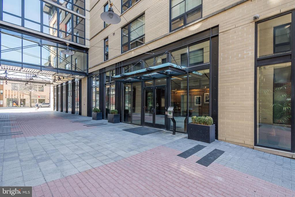 2125 14TH STREET NW 425