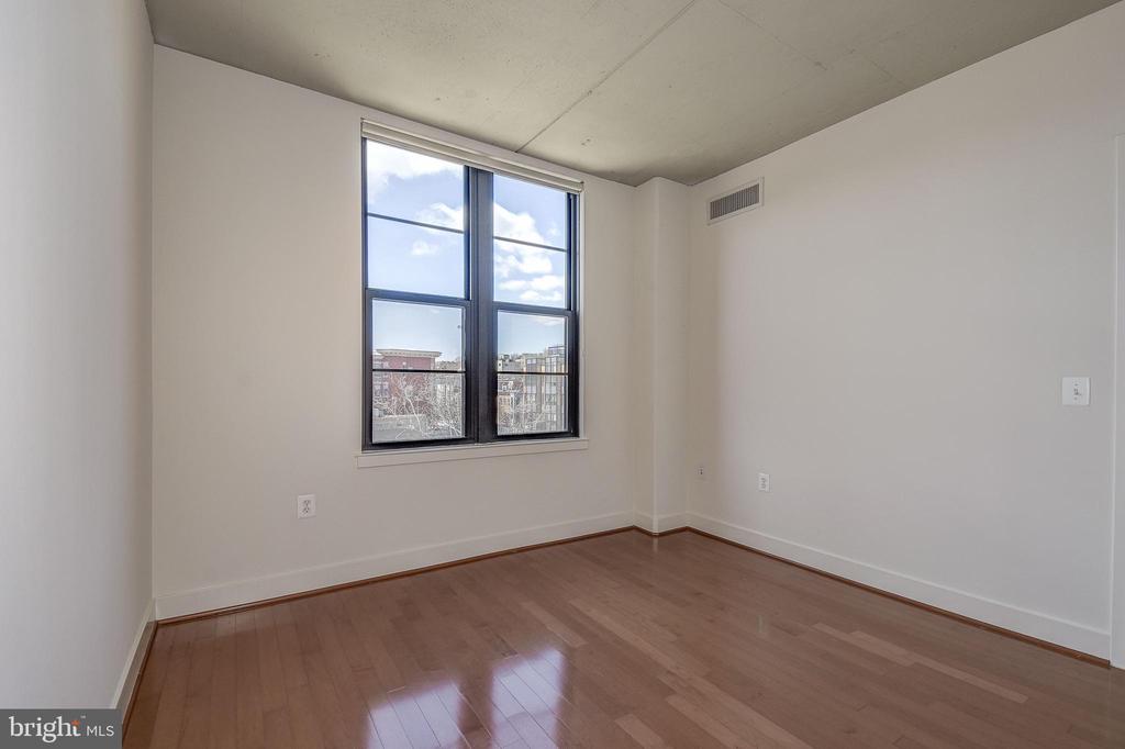 2125 14TH STREET NW 425