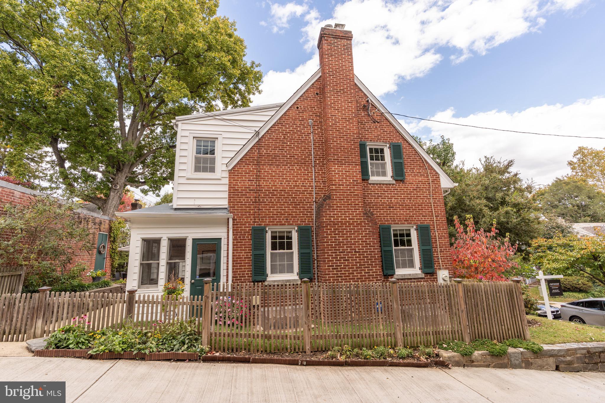 3051 LEGATION STREET NW